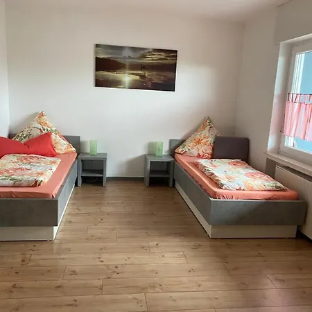 アパート Schmandin Laacher