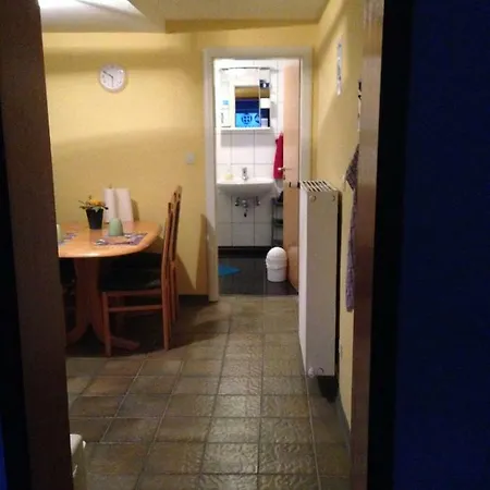 Schmandin Laacher アパート Wassenach